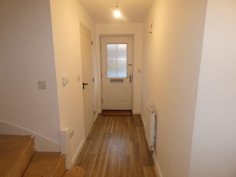 Entrance Hallway- click for photo gallery